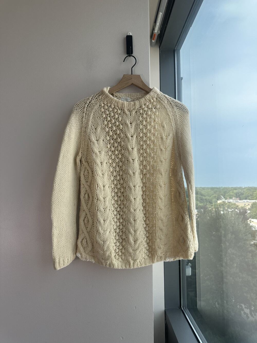 Vintage Italian Hand knit 100% Wool Beige Fisherman Fall Winter Sweater